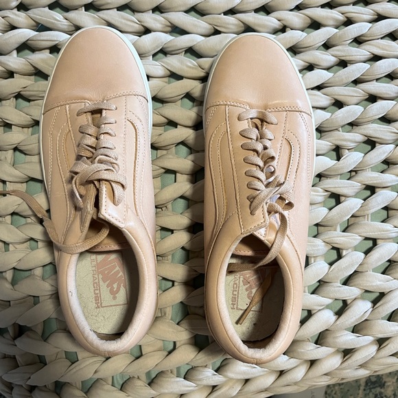 Vans - Picture 1 of 3